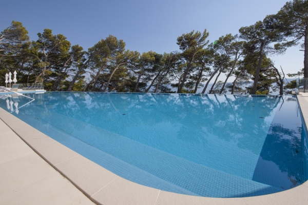 Berulia Bluesun Hotel